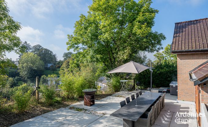 Chalet in Durbuy voor 12 personen met jacuzzi, sauna, houtkachel en zwembad