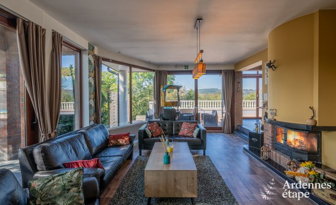 Chalet in Durbuy voor 12 personen met jacuzzi, sauna, houtkachel en zwembad