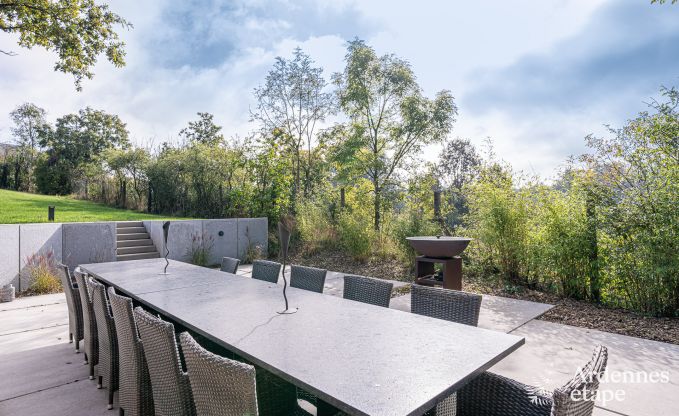 Chalet in Durbuy voor 12 personen met jacuzzi, sauna, houtkachel en zwembad