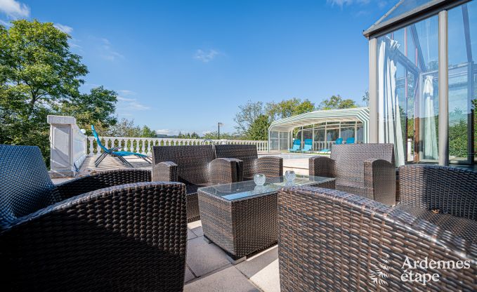 Chalet in Durbuy voor 12 personen met jacuzzi, sauna, houtkachel en zwembad