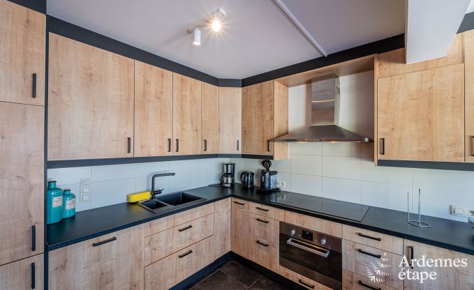 Chalet in Durbuy voor 12 personen met jacuzzi, sauna, houtkachel en zwembad
