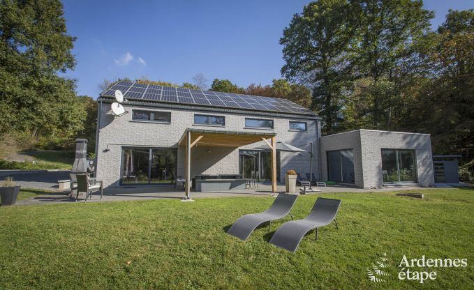 Luxe villa in Durbuy voor 9 personen met binnenzwembad en hammam in de Ardennen