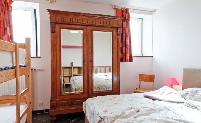 Ruim vakantiehuis in Durbuy: 26 personen, 9 kamers, hart van de Ardennen