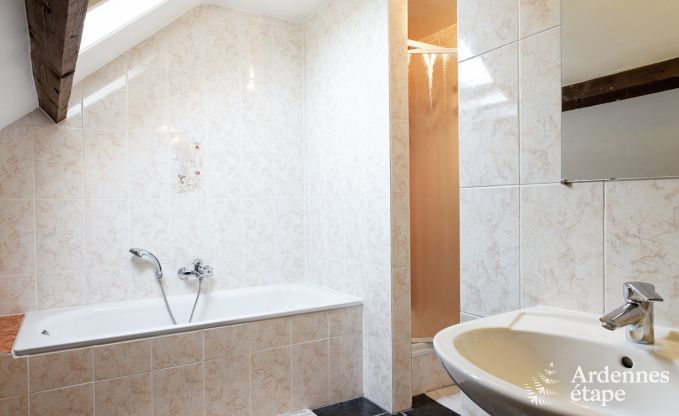 Vakantiehuis in Durbuy: 32 personen, 12 kamers, priv�tuin, hart van de Belgische Ardennen