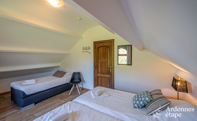 Chalet in Durbuy voor 12 personen met jacuzzi, sauna, houtkachel en zwembad