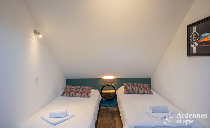 Chalet in Durbuy voor 12 personen met jacuzzi, sauna, houtkachel en zwembad