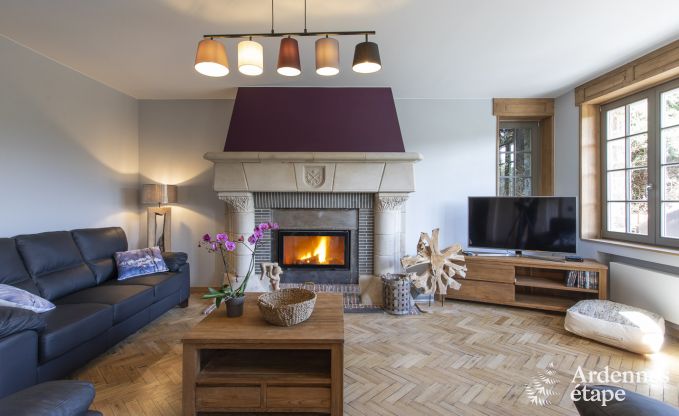 Kasteel in Erez�e voor 12/15 personen in de Ardennen