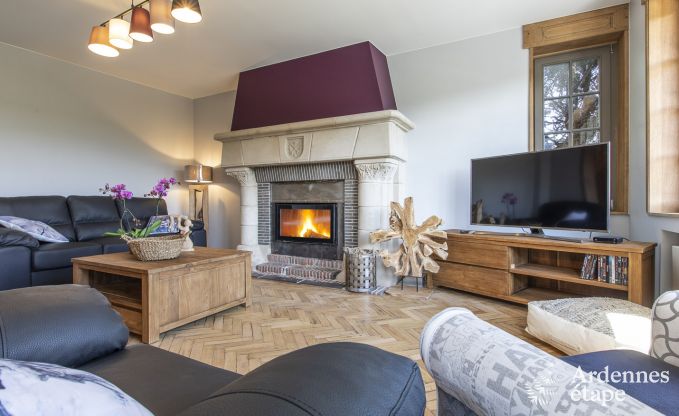 Kasteel in Erez�e voor 12/15 personen in de Ardennen