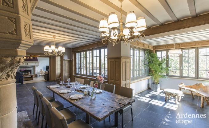 Kasteel in Erez�e voor 12/15 personen in de Ardennen