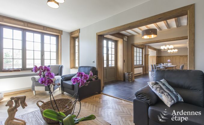 Kasteel in Erez�e voor 12/15 personen in de Ardennen