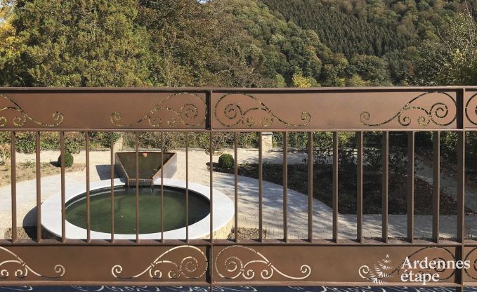 Kasteel in Erez�e voor 12/15 personen in de Ardennen