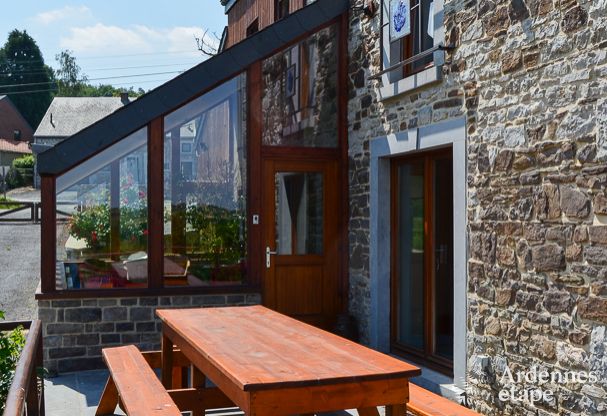 Ruime woning voor 12 personen in Ereze, 6 slaapkamers, sauna, jacuzzi, speelkamer, Ardennen