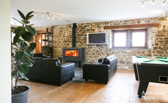 Ruime woning voor 12 personen in Ereze, 6 slaapkamers, sauna, jacuzzi, speelkamer, Ardennen