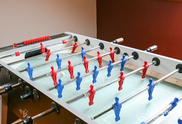 Ruime woning voor 12 personen in Ereze, 6 slaapkamers, sauna, jacuzzi, speelkamer, Ardennen