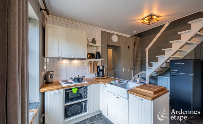 Charmante vakantiewoning voor 6 personen in �rez�e met 3 slaapkamers, priv�terras en houtkachel nabij de rustige Aisne-rivier