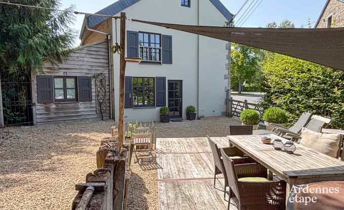 Charmante vakantiewoning voor 6 personen in �rez�e met 3 slaapkamers, priv�terras en houtkachel nabij de rustige Aisne-rivier