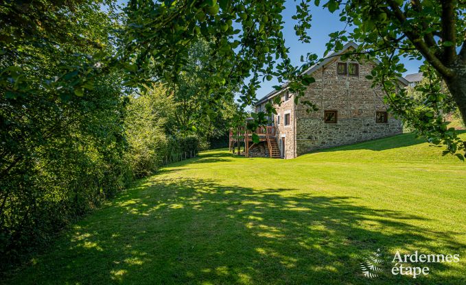 Vakantiehuis met overgedekte jacuzzi in Erez�e voor 16 personen in de Ardennen