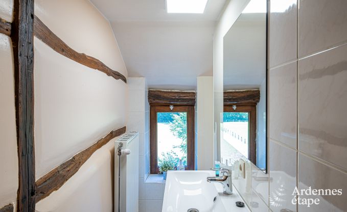 Vakantiehuis met overgedekte jacuzzi in Erez�e voor 16 personen in de Ardennen