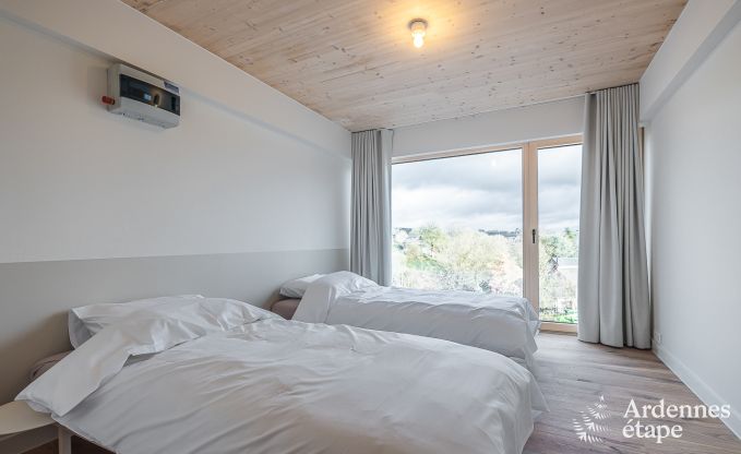 Ruim vakantiehuis in Erez�e met zwembad en fitnessruimte voor 38 sportievelingen