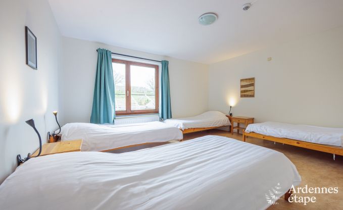 Ruim vakantiehuis in Erez�e met zwembad en fitnessruimte voor 38 sportievelingen