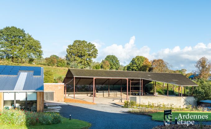 Ruim vakantiehuis in Erez�e met zwembad en fitnessruimte voor 38 sportievelingen