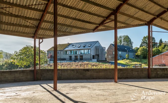 Ruim vakantiehuis in Erez�e met zwembad en fitnessruimte voor 38 sportievelingen