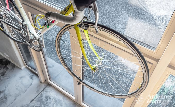 Ruim vakantiehuis in Erez�e met zwembad en fitnessruimte voor 38 sportievelingen