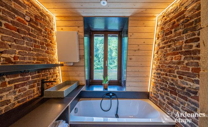 Uitzonderlijke vakantiewoning in Esneux voor 18 personen met 6 slaapkamers, infinity pool en buitenjaccuzi