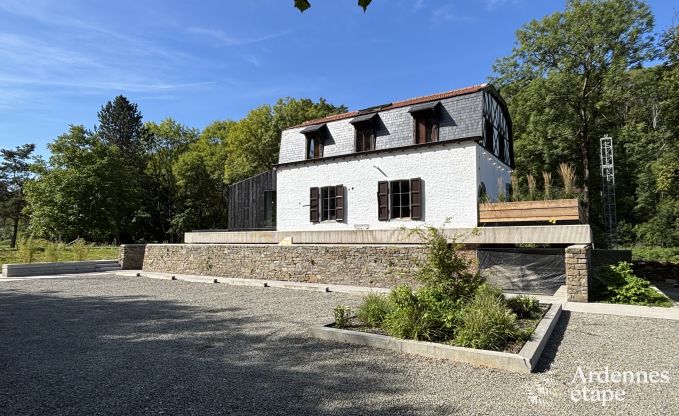 Uitzonderlijke vakantiewoning in Esneux voor 18 personen met 6 slaapkamers, infinity pool en buitenjaccuzi