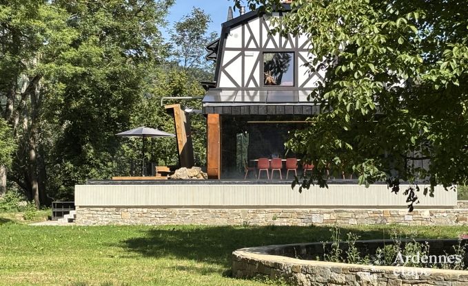 Uitzonderlijke vakantiewoning in Esneux voor 18 personen met 6 slaapkamers, infinity pool en buitenjaccuzi