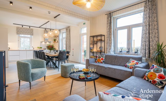 Ruim vakantiehuis voor 12 personen in Eupen met 5 slaapkamers, 5 badkamers, jacuzzi en priv�tuin