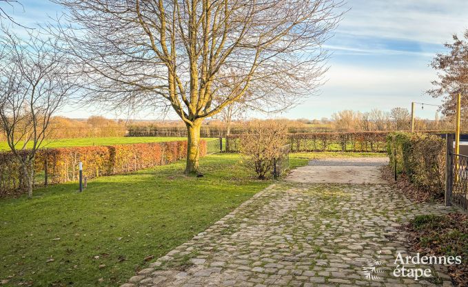Ruim vakantiehuis voor 12 personen in Eupen met 5 slaapkamers, 5 badkamers, jacuzzi en priv�tuin