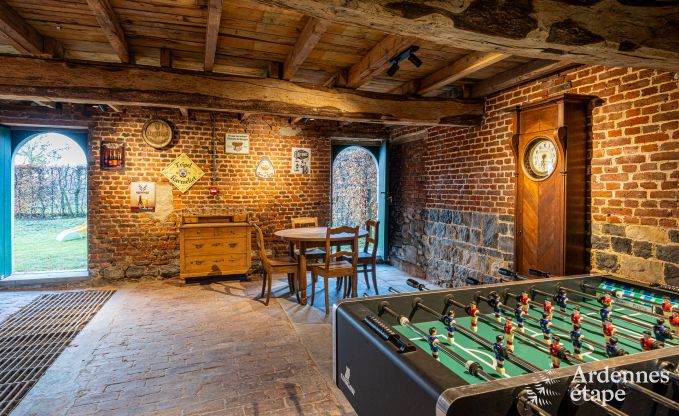 Ruim vakantiehuis voor 12 personen in Eupen met 5 slaapkamers, 5 badkamers, jacuzzi en priv�tuin