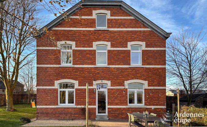 Ruim vakantiehuis voor 12 personen in Eupen met 5 slaapkamers, 5 badkamers, jacuzzi en priv�tuin