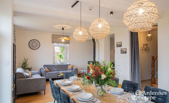 Ruim vakantiehuis voor 12 personen in Eupen met 5 slaapkamers, 5 badkamers, jacuzzi en priv�tuin