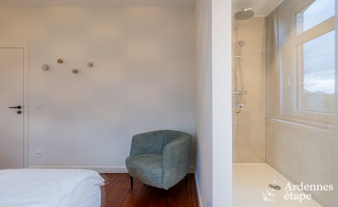 Ruim vakantiehuis voor 12 personen in Eupen met 5 slaapkamers, 5 badkamers, jacuzzi en priv�tuin