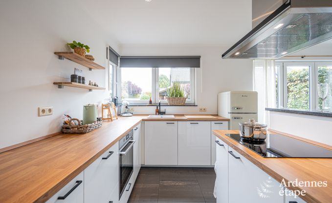 Comfortabel huis voor 7 personen in Eupen met 4 slaapkamers, moderne keuken, priv�terras en tuin