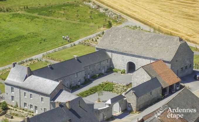 Authentiek vakantiehuis voor 32 personen in Falan, in de vallei van de Moligne