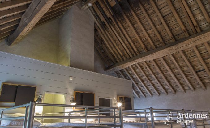 Authentiek vakantiehuis voor 32 personen in Maredsous, in de vallei van de Molign�e