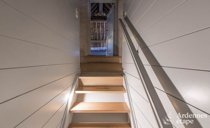 Authentiek vakantiehuis voor 32 personen in Maredsous, in de vallei van de Molign�e