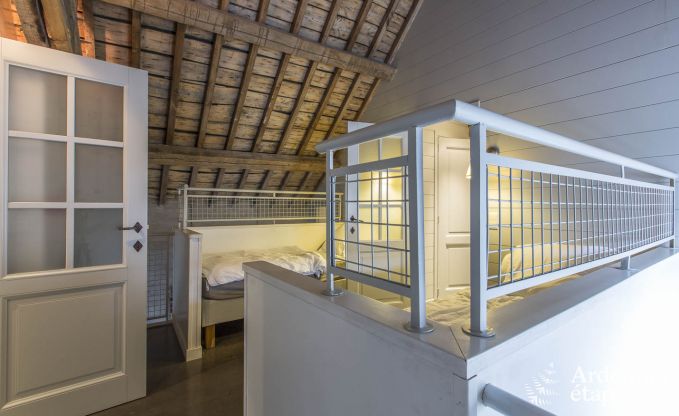 Authentiek vakantiehuis voor 32 personen in Maredsous, in de vallei van de Molign�e