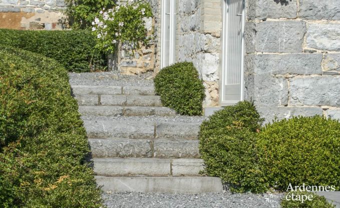 Authentiek vakantiehuis voor 32 personen in Maredsous, in de vallei van de Moligne