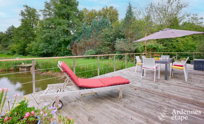 Charmante chalet voor 2 personen in Ferrires met houtkachel, tuin en
privterras aan het water