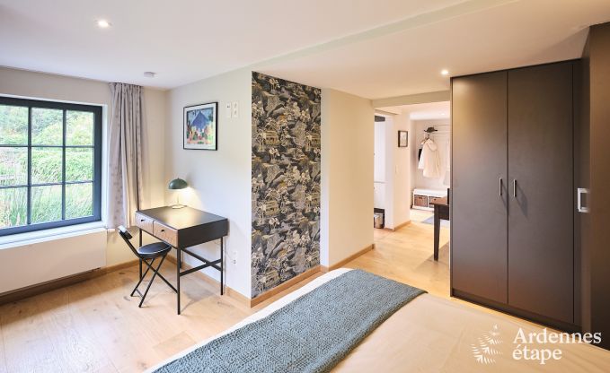 Charmante chalet voor 2 personen in Ferrires met houtkachel, tuin en
privterras aan het water