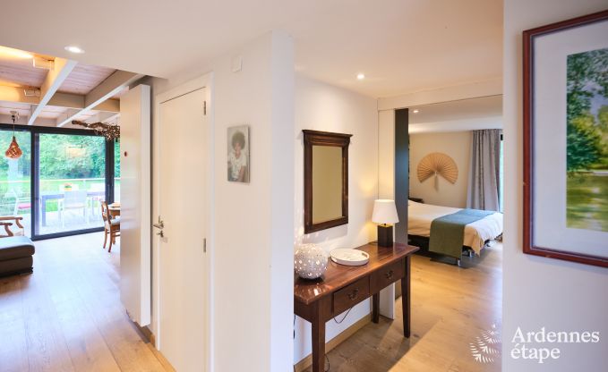 Charmante chalet voor 2 personen in Ferrires met houtkachel, tuin en
privterras aan het water