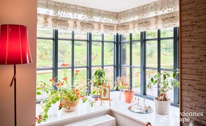 Charmante chalet voor 2 personen in Ferrires met houtkachel, tuin en
privterras aan het water