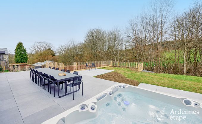 Luxe villa in Ferri�res Ardennen, 15 personen, 7 slaapkamers, spa, verwarmd zwembad, priv� tuin, aangepaste voorzieningen