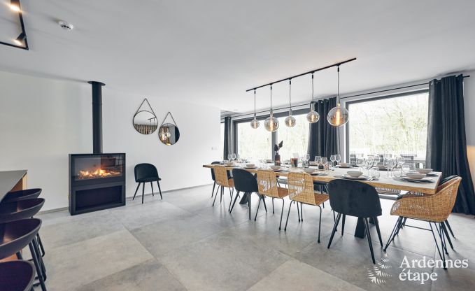 Luxe villa in Ferri�res Ardennen, 15 personen, 7 slaapkamers, spa, verwarmd zwembad, priv� tuin, aangepaste voorzieningen