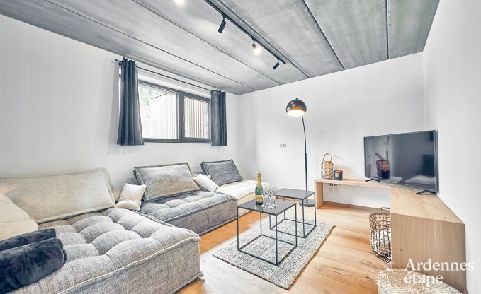 Luxe villa in Ferri�res Ardennen, 15 personen, 7 slaapkamers, spa, verwarmd zwembad, priv� tuin, aangepaste voorzieningen