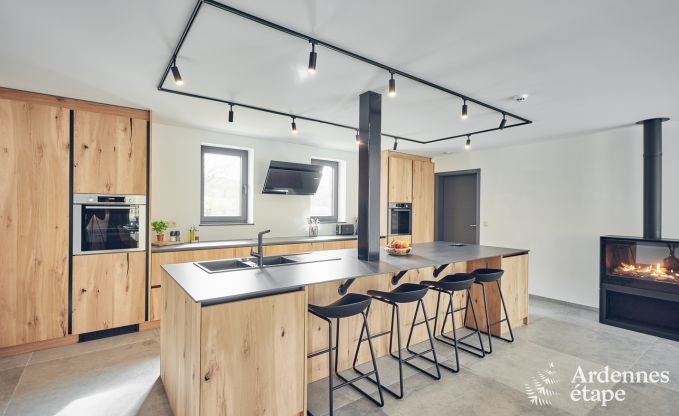 Luxe villa in Ferri�res Ardennen, 15 personen, 7 slaapkamers, spa, verwarmd zwembad, priv� tuin, aangepaste voorzieningen